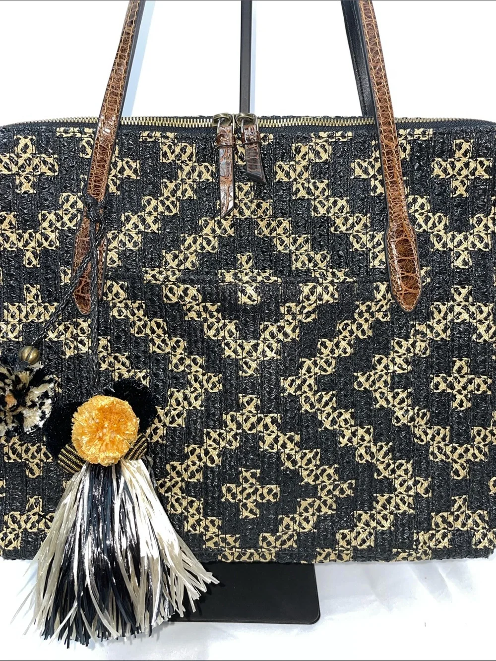ERIC JAVITS BLACK AND TAN GEOMETRIC TOTE BAG FTL-07-157